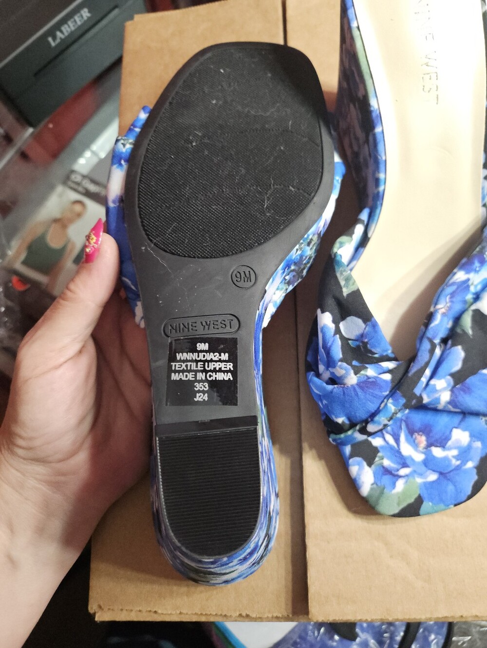 New Nine West Blue Floral Knot-Front Slip-On Mules - Picture 3 of 4
